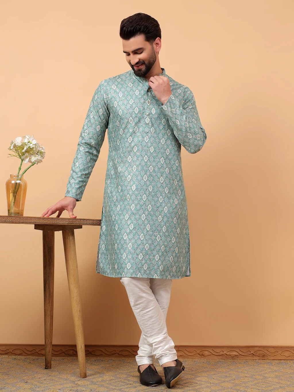 Kurta Pyjama for Men: A Blend of Tradition and Contemporary&nbsp;Elegance